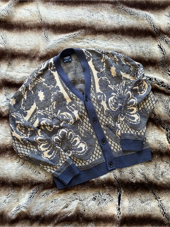 Abercrombie & Fitch Other - Abercrombie Soft Knit Button-Front Cardigan in Navy & Cream